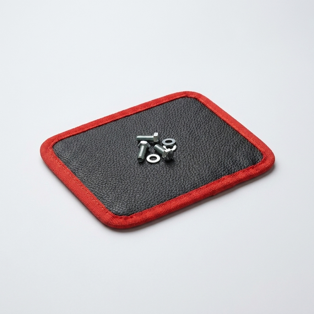Tapis aimanté de mécanique en vue de trois quarts